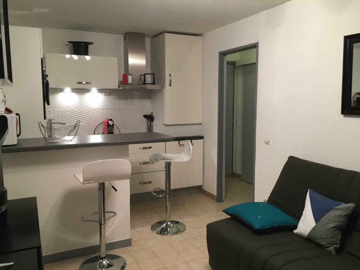T2 Rez De Jardin 300M Plage De Beaucours Sanary Sur Mer Luaran gambar